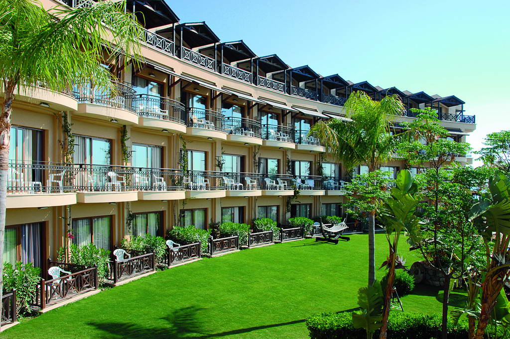  Barut Hotels Labada