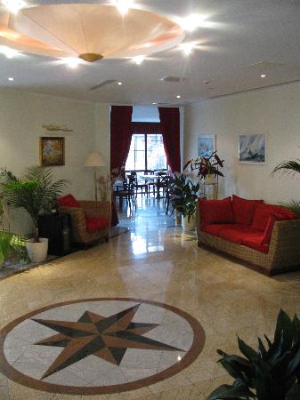  Hotel Tihany Atrium