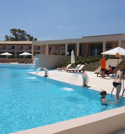  Eleon Grand Resort & SPA