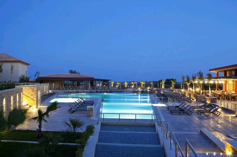  Apollonion Resort & Spa