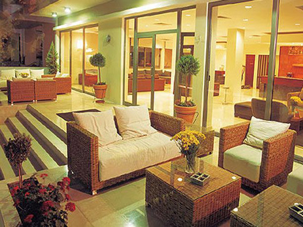  Angela Suites & Lobby Hotel