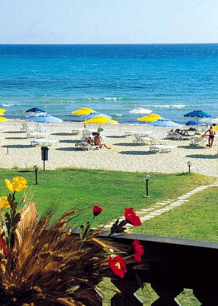  Simantro Beach Hotel