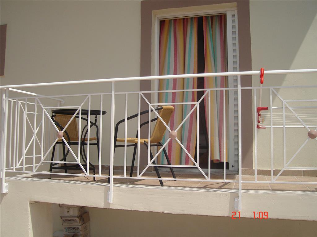  Corfu Inn Apartments