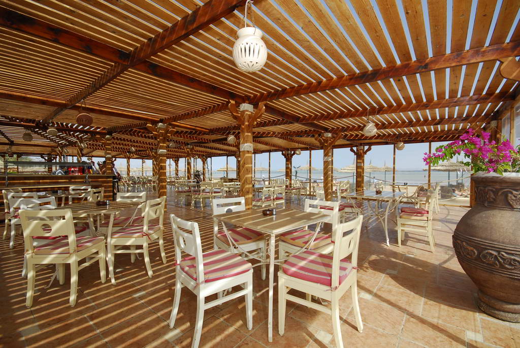  Amwaj Oyoun Hotel & Resort