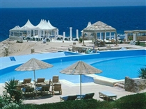  Kahramana Beach Resort