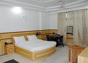  Airport Hotel Vishal Residency
