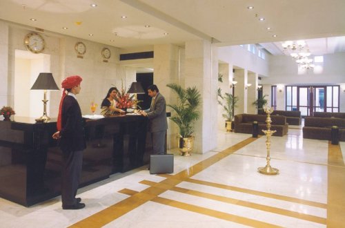  Holiday Inn Agra