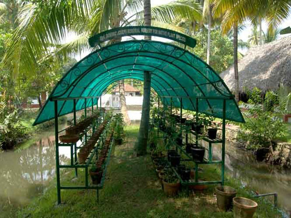  Coconut Lagoon Resort