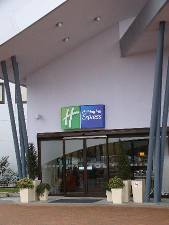  Holiday Inn Express Milan Malpensa Airport
