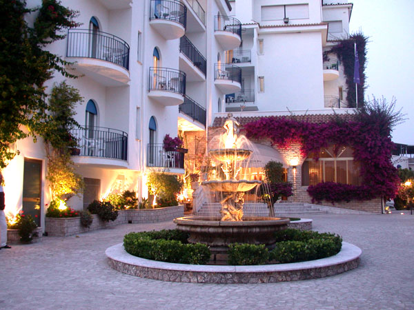  Sant Alphio Garden Hotel