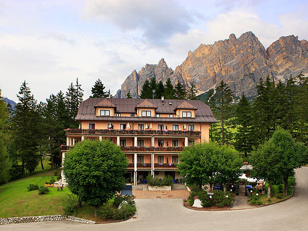  Sporting Hotel Villa Blu (Cortina D'Ampezzo)