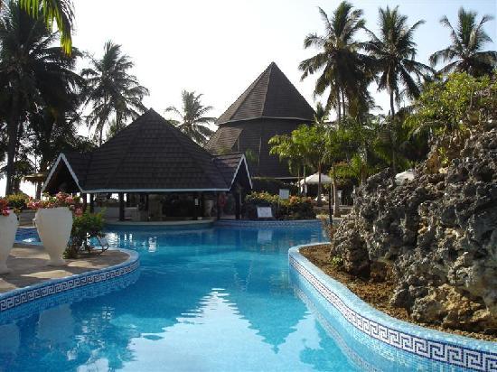  Diani Reef Beach Resort & Spa