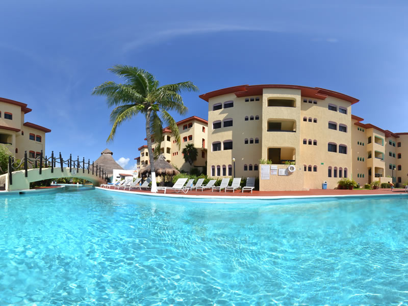  Cancun Clipper Club