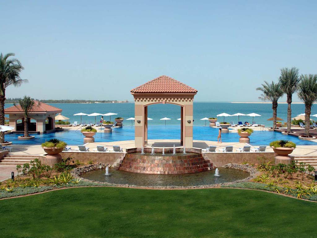  Al Raha Beach Hotel