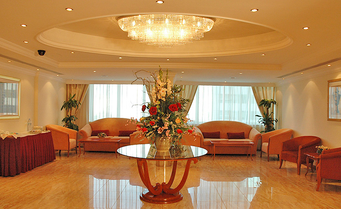  Embassy Suites Hotel