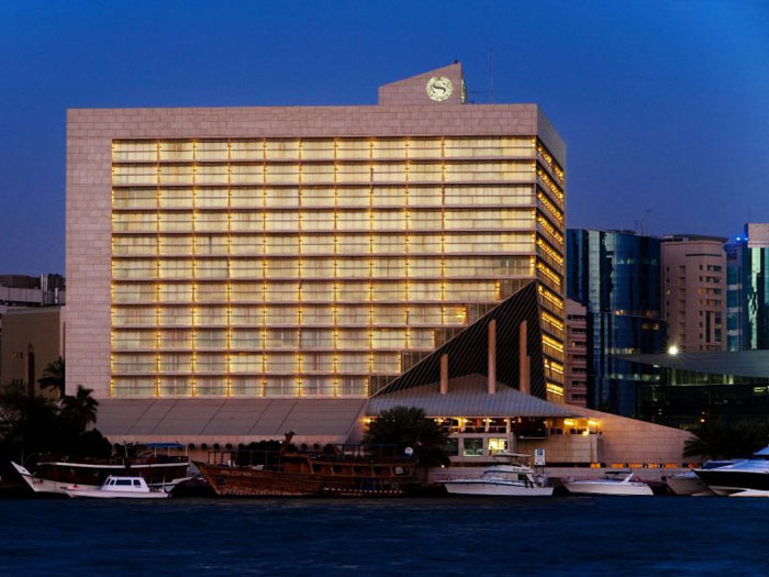  Sheraton Dubai Creek Hotel & Towers