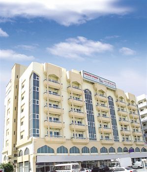  Emirates Springs Hotel Apart