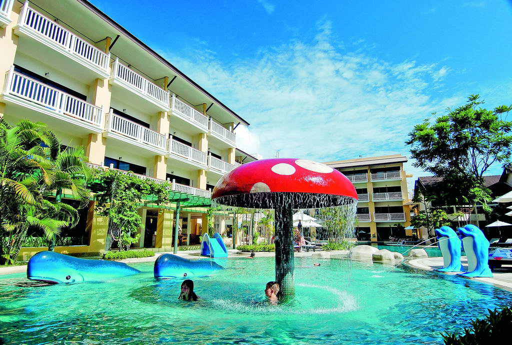  Thara Patong Beach Resort & Spa