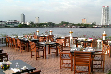 Ramada Plaza Menam Riverside Bangkok