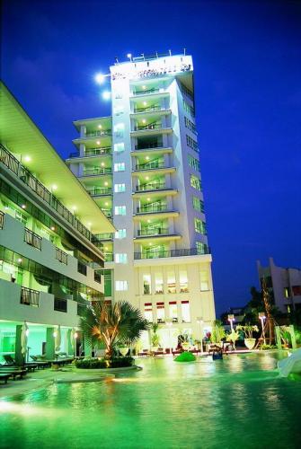  Pattaya Discovery Beach Hotel