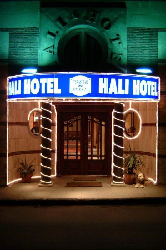  Hali Hotel