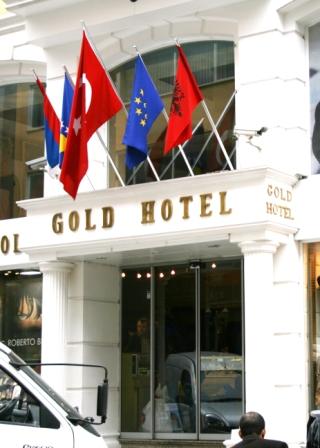  Gold Hotel