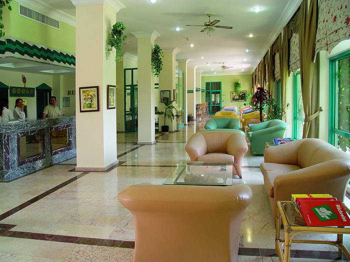 Tropikal Hotel