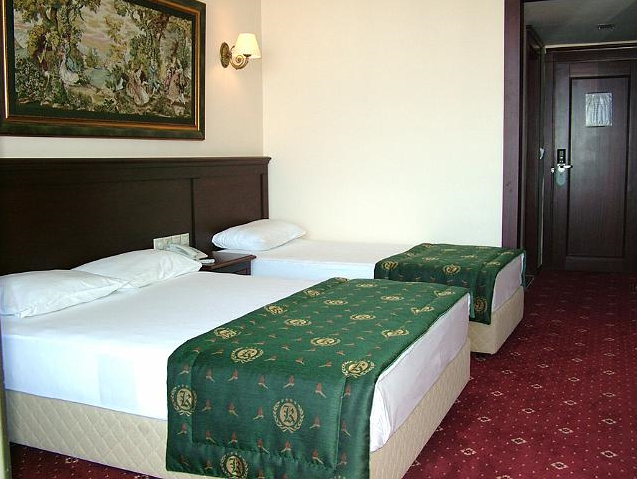  Kayamaris Hotel