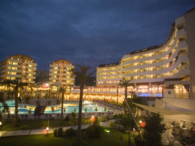  Alaiye Resort & SPA Hotel