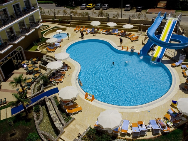  L'oceanica Beach Resort Hotel